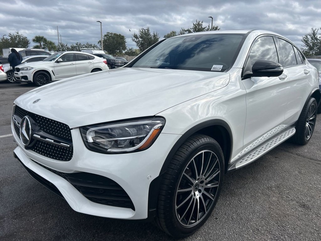 2022 Mercedes-Benz GLC 300 Image 1 of 17