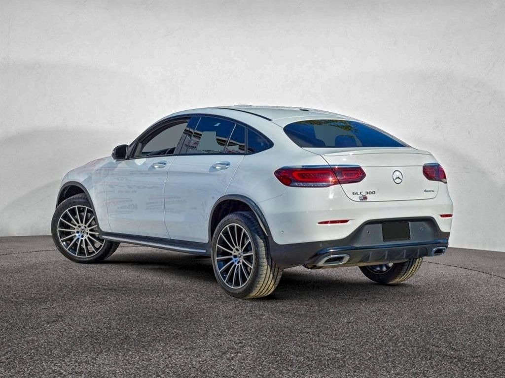 2022 Mercedes-Benz GLC 300 Image 9 of 17