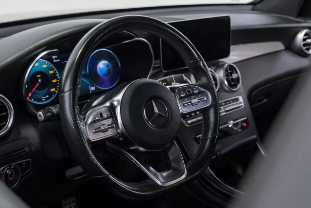 Vehicle image 13 of 54
