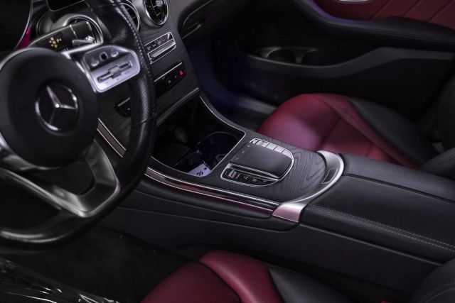 Vehicle image 20 of 54