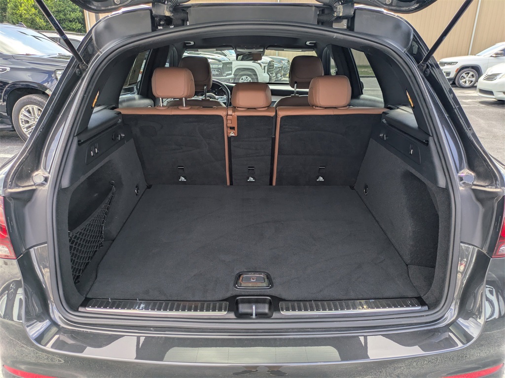 Vehicle image 11 of 34