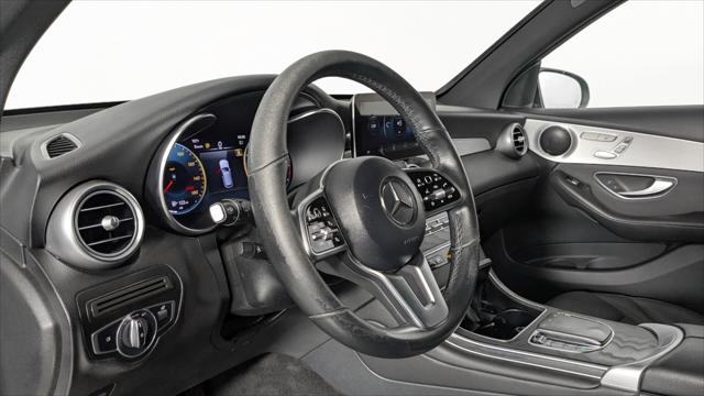 Vehicle image 20 of 35