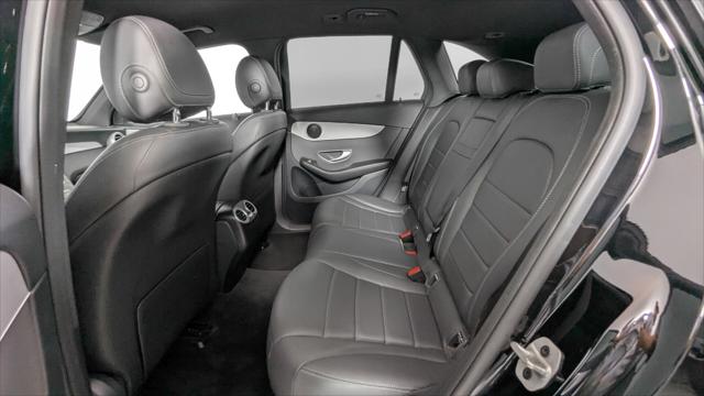 Vehicle image 18 of 35