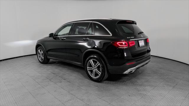 Vehicle image 8 of 35