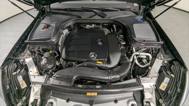 Vehicle image 10 of 35