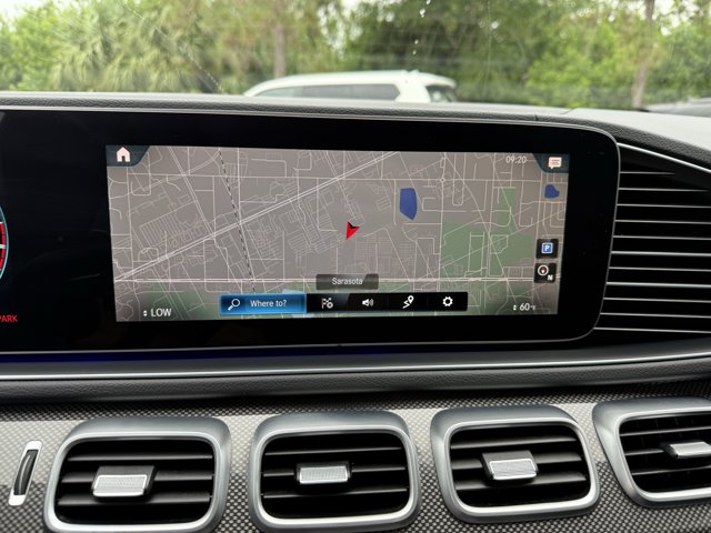 Vehicle image 23 of 35