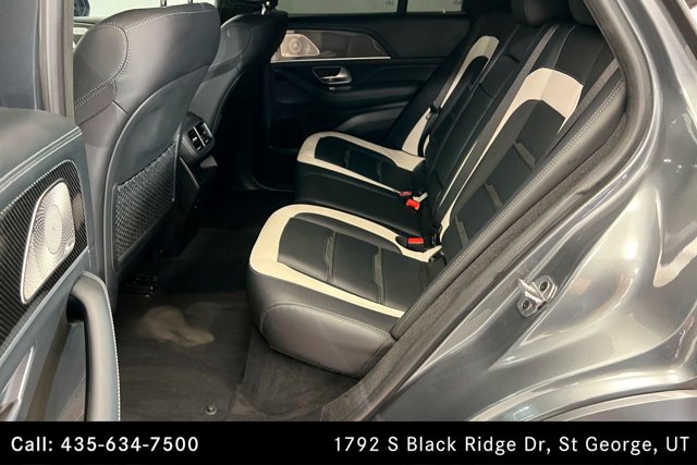 Vehicle image 21 of 25