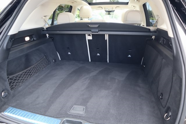 Vehicle image 9 of 28