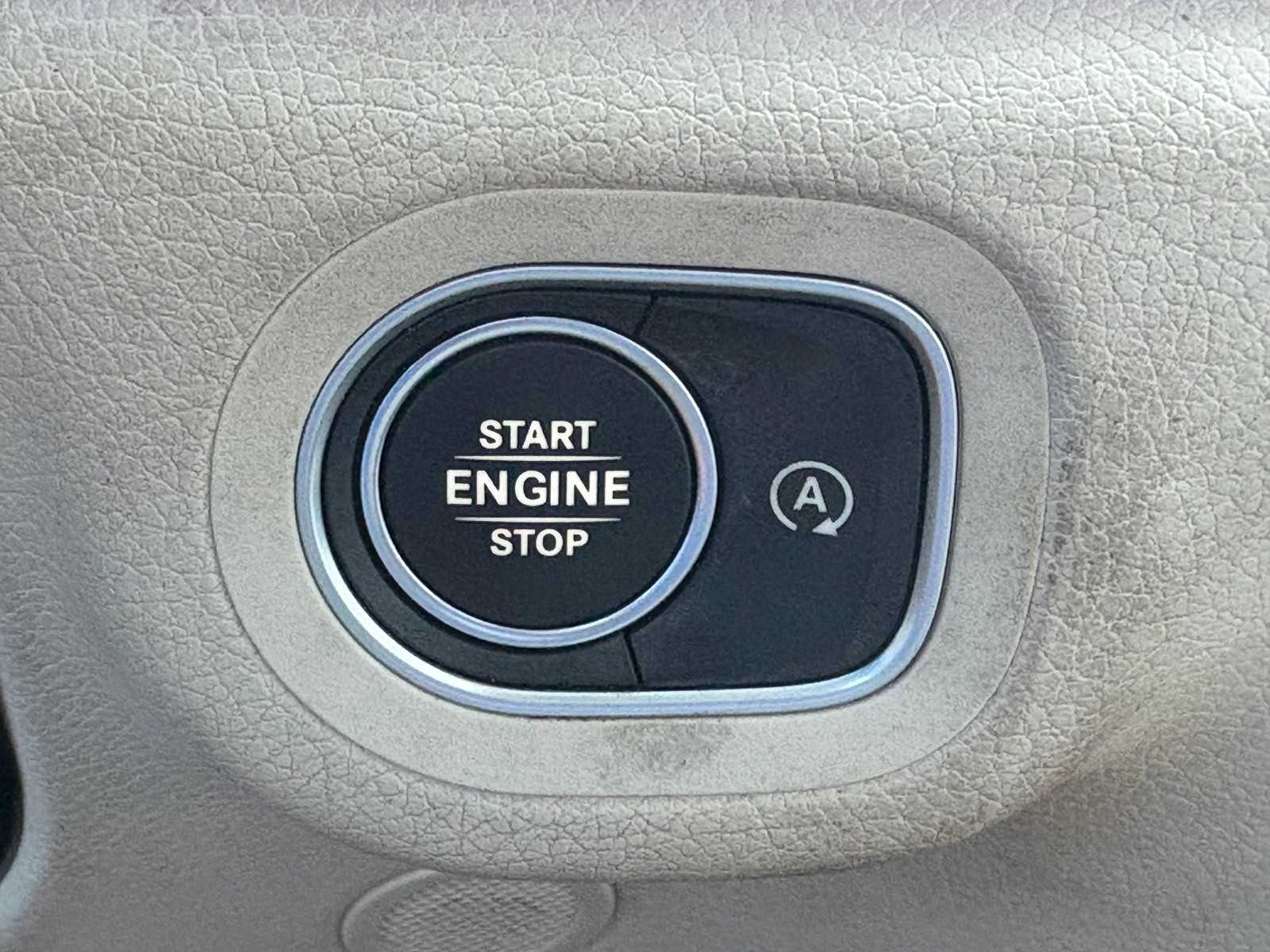 Vehicle image 20 of 23