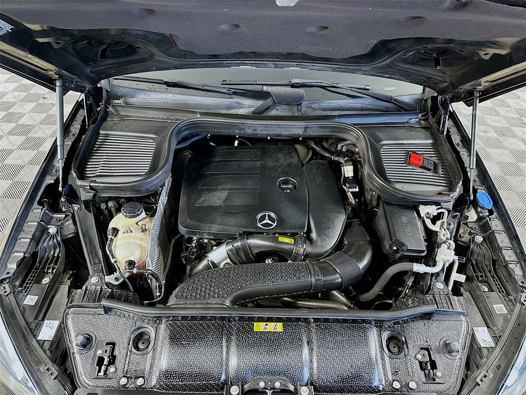 Vehicle image 9 of 34