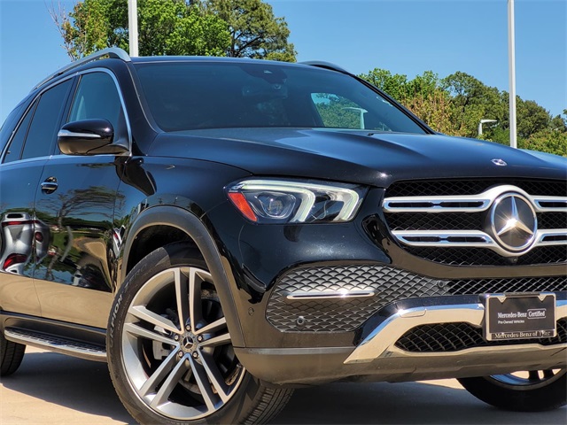 Vehicle image 4 of 32