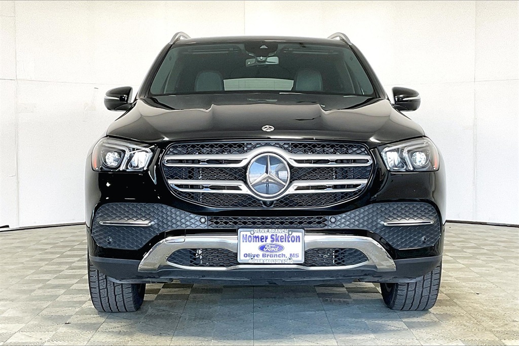 Vehicle image 3 of 29