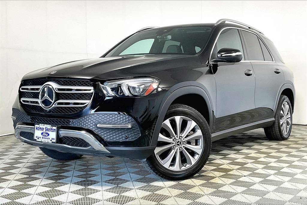 Vehicle image 2 of 29