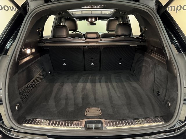 Vehicle image 22 of 28