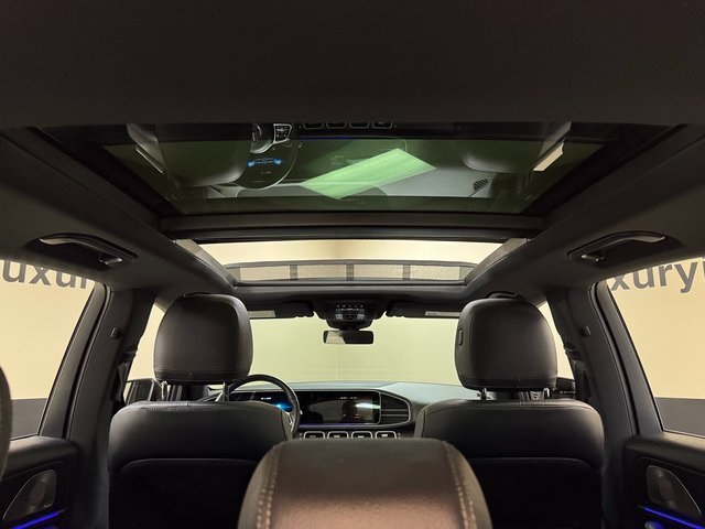 Vehicle image 19 of 28