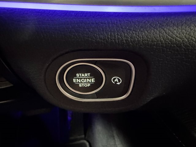 Vehicle image 11 of 28