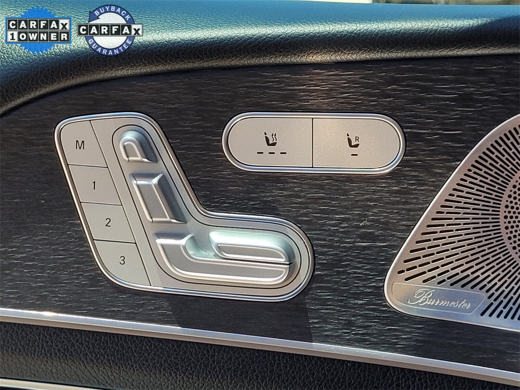 Vehicle image 36 of 40