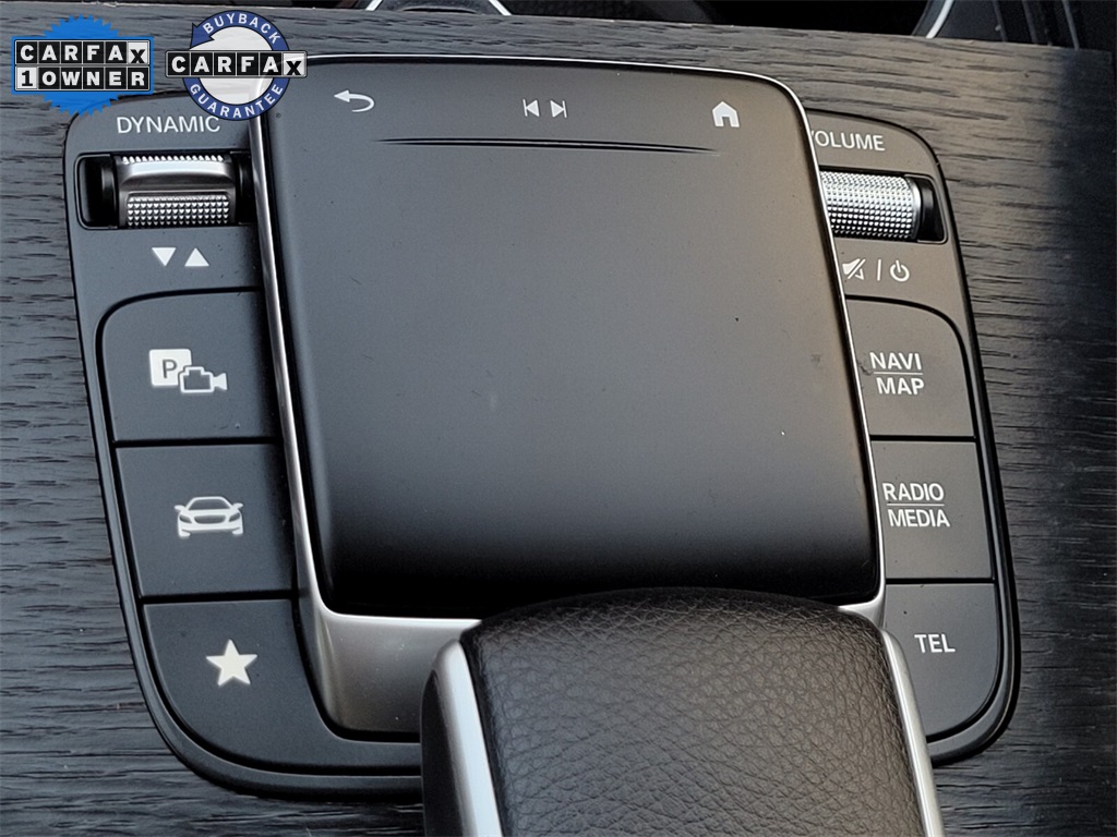 Vehicle image 26 of 40