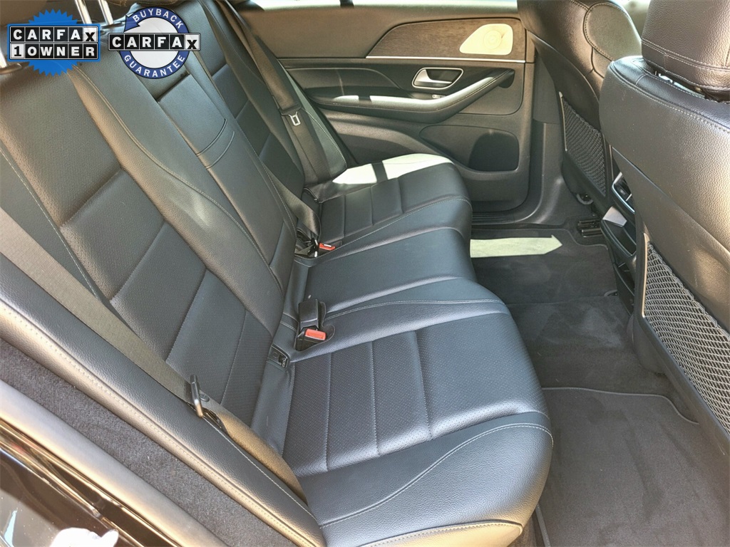 Vehicle image 9 of 40