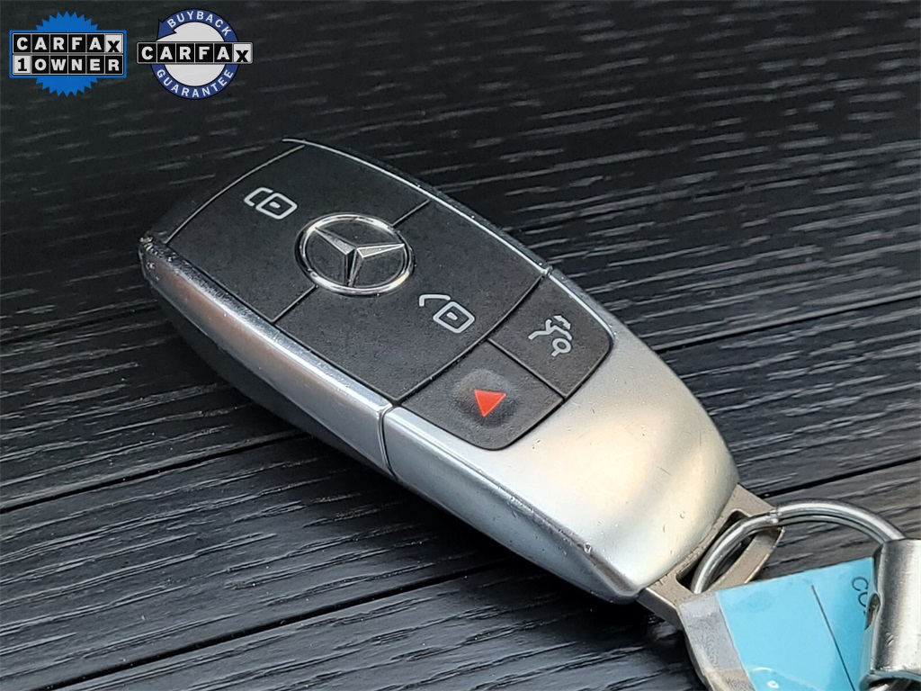 Vehicle image 27 of 40