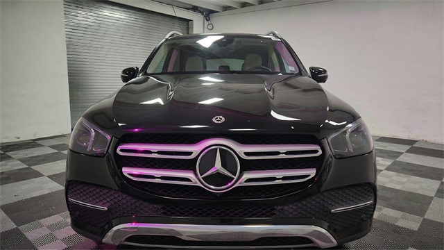 Vehicle image 2 of 26