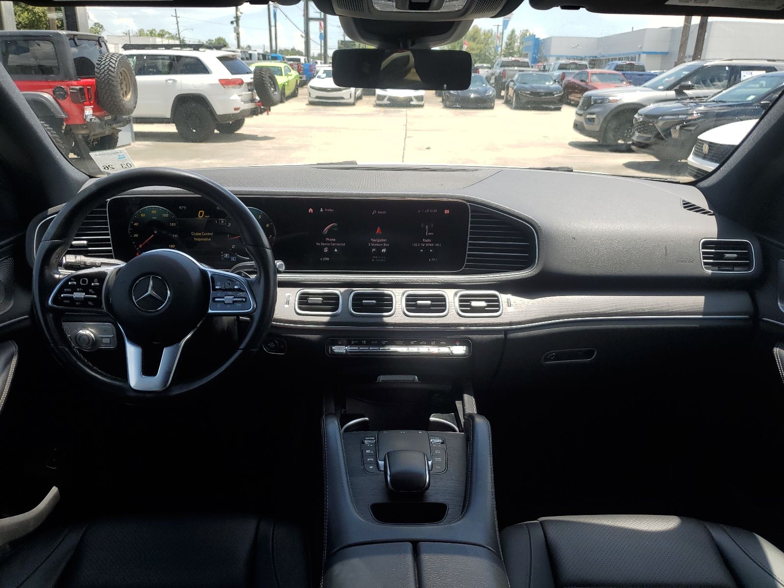 Vehicle image 10 of 12
