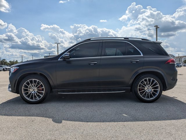 Vehicle image 10 of 36