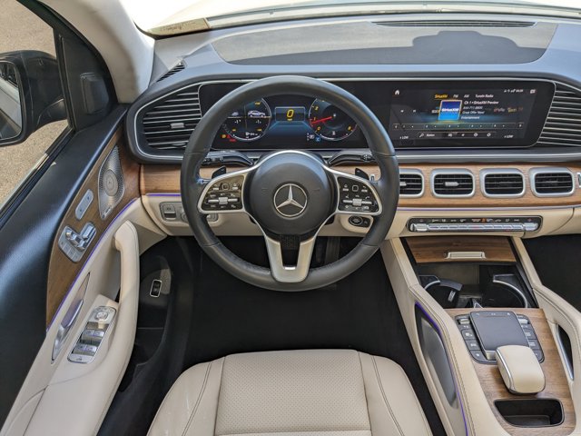 Vehicle image 15 of 36