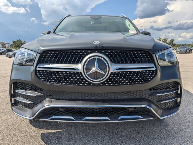 Vehicle image 2 of 36