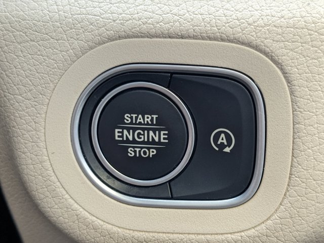Vehicle image 30 of 36