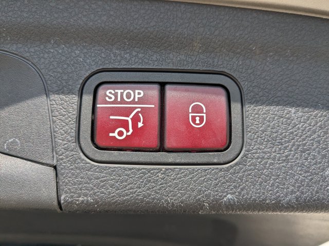Vehicle image 24 of 36