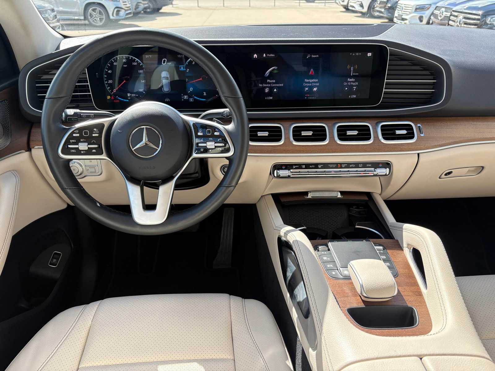 Vehicle image 11 of 22