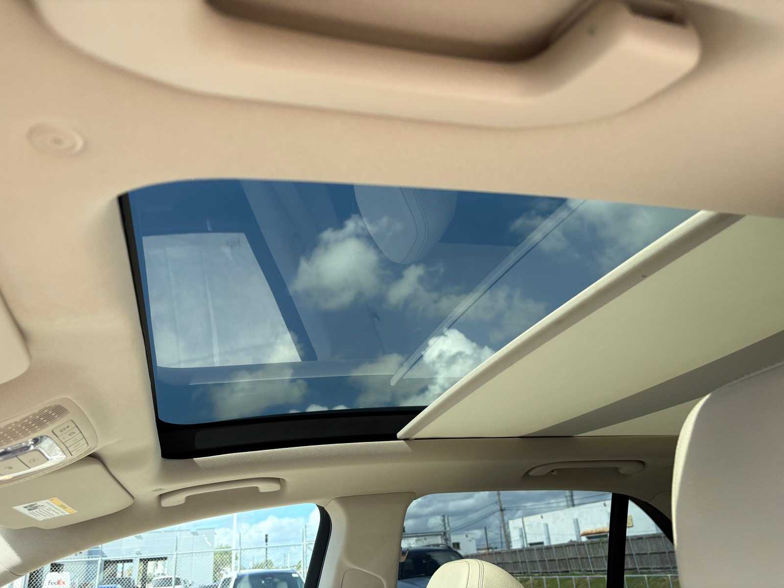Vehicle image 22 of 22