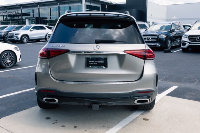 Vehicle image 3 of 19