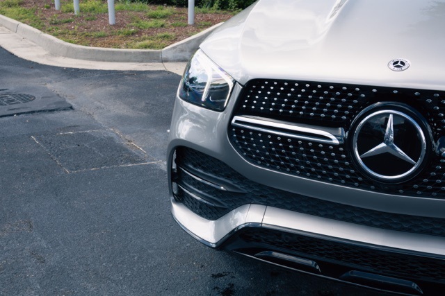 Vehicle image 16 of 19