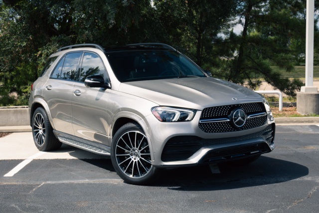 Vehicle image 2 of 19