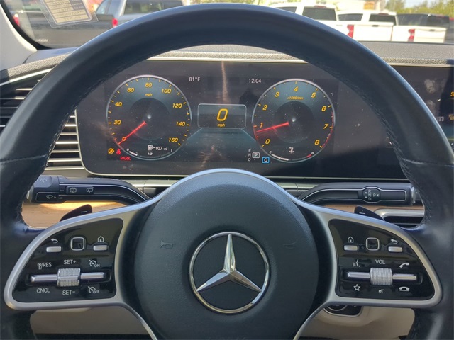 Vehicle image 25 of 35