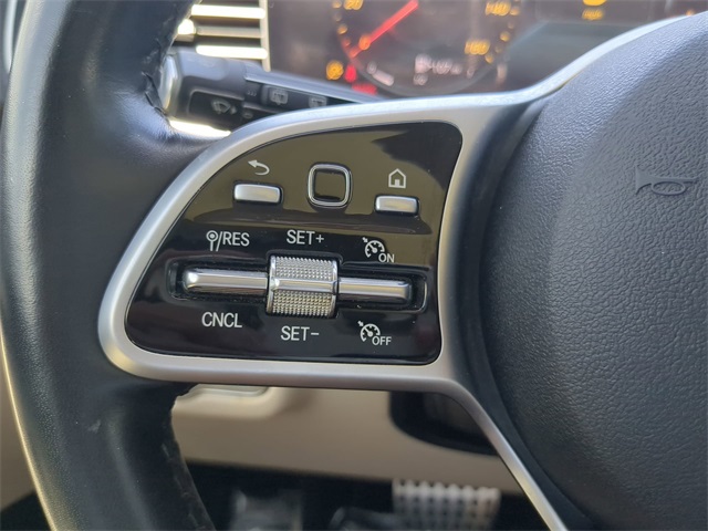 Vehicle image 18 of 35