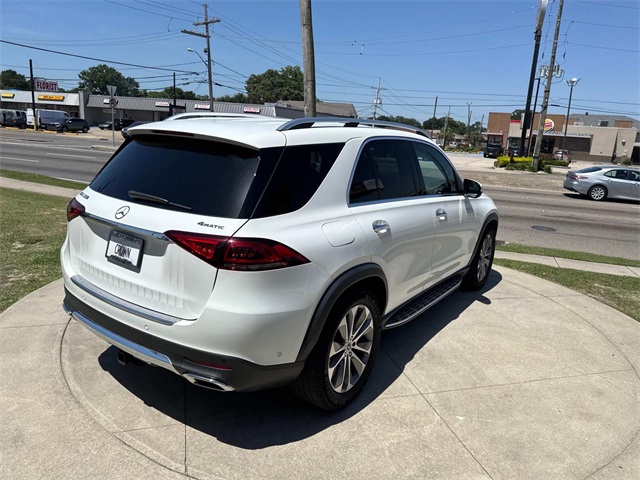 Vehicle image 4 of 27