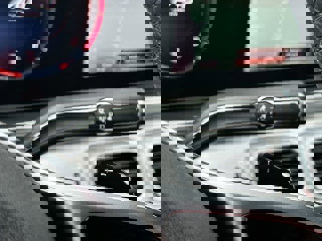 Vehicle image 20 of 27