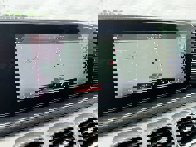 Vehicle image 18 of 27