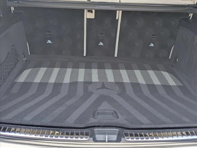 Vehicle image 11 of 27