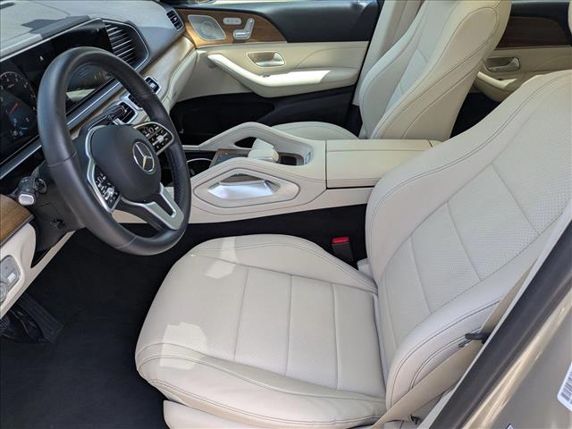 Vehicle image 24 of 27