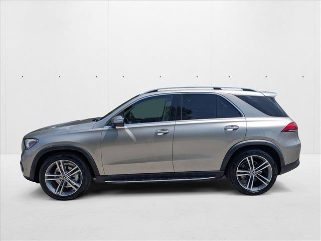 Vehicle image 8 of 27