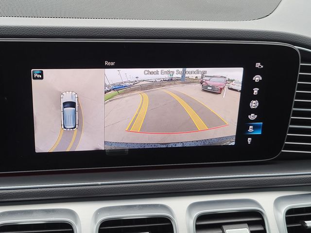 Vehicle image 27 of 34