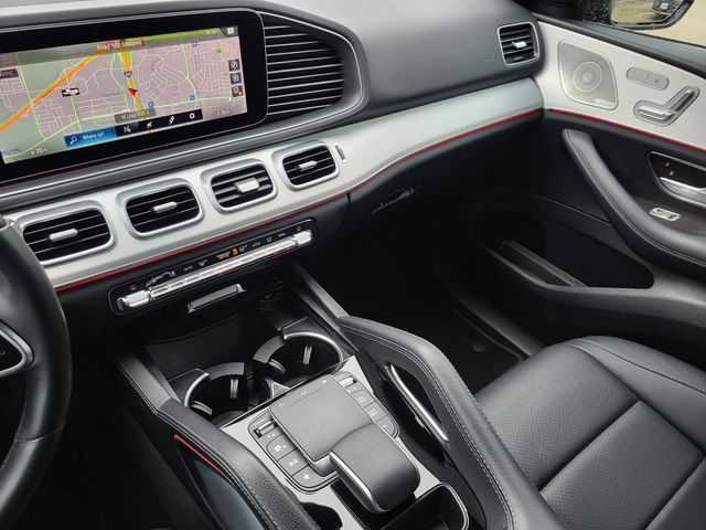 Vehicle image 25 of 34