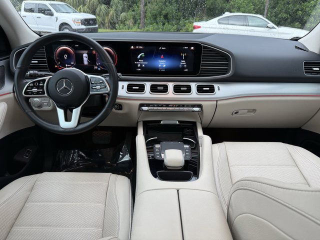 Vehicle image 16 of 36