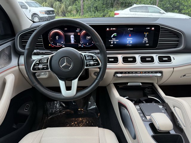 Vehicle image 13 of 36