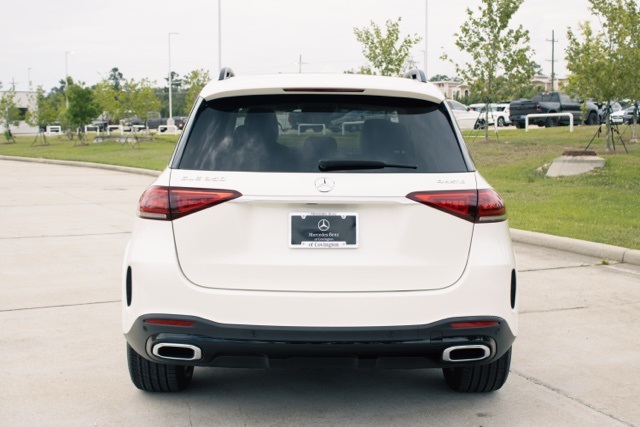 Vehicle image 4 of 17