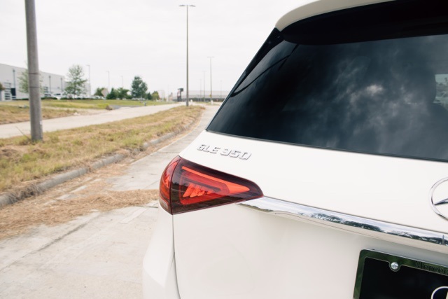 Vehicle image 10 of 17
